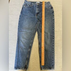 Zara Women’s Relaxed Fit Denim Jeans